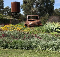 Nutcrackers Lodge - Tourism Canberra