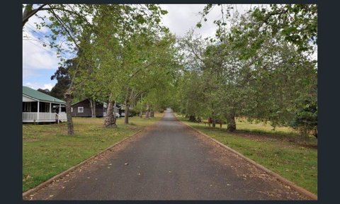 Nyamup Cottage 8 - Tourism Canberra 0
