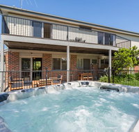 Ocean Breeze Retreat - with spa and space - Tourism Canberra