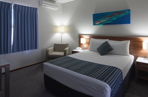 Ocean Centre Hotel - Tourism Canberra 3