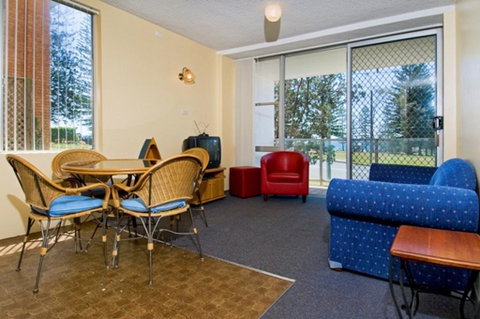 Ocean Court 1 13 Lord Street - Tourism Canberra 2