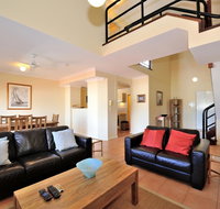 Ocean Sunsets - 2 bedroom converted warehouse apartment - Tourism Canberra