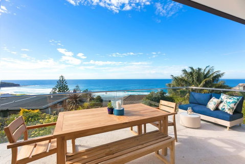 Ocean Vista Luxury Home At Curl Curl - Tourism Canberra 1