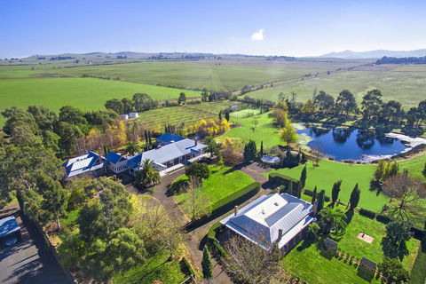 Orchards At Spring Vale Farm - Tourism Canberra 0