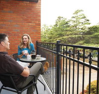 Oxley Court Serviced Apartments - Tourism Canberra