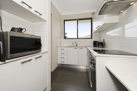 Pacific Court,Unit 10 - Tourism Canberra 3