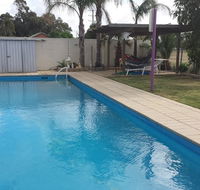Paddle Steamer Motel - Tourism Canberra