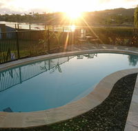 Palm Lakeside Holiday Home - Bowen Whitsundays Queensland - Tourism Canberra