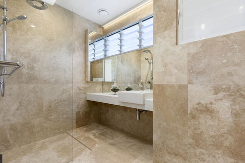 Paperbark B - Luxury Duplex Sunshine Beach - Tourism Canberra 1