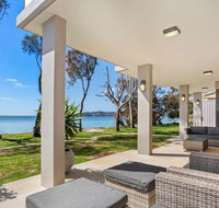 Paradise Beach House - Waterfront with Heated Pool