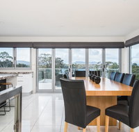 Paradise Point - Tamar Valley 14 Persons Residence with pool - Tourism Canberra