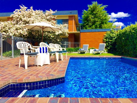 Parkview Motor Inn - Tourism Canberra 1