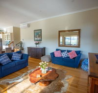 Paula's Place 8 Ti Tree Close Robe - Tourism Canberra
