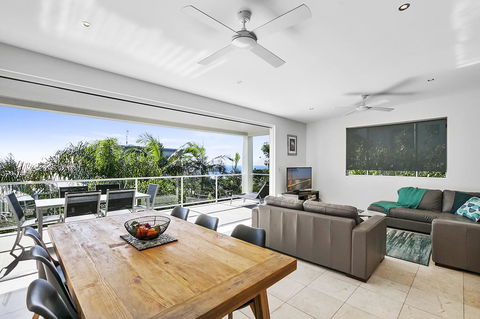 Perfect Getaway, Sunshine Beach - Tourism Canberra 0