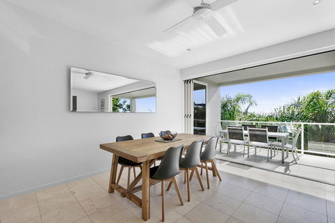 Perfect Getaway, Sunshine Beach - Tourism Canberra 2