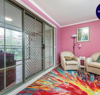 Pet Friendly Home - Pool  Parking - Tennis Court - Tourism Canberra