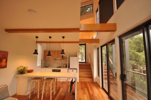 Pipeline Chalet Kunanyi Mt Wellington - Tourism Canberra 3