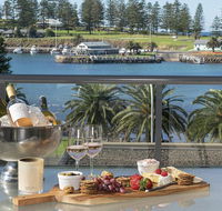 Platinum PenthouseThe Sebel - on the harbourfront - Tourism Canberra