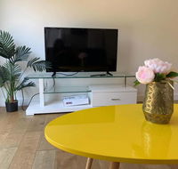 Pleasant Bedroom in Bentleigh East - Tourism Canberra