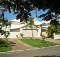 Poinciana Terraces - Tourism Canberra