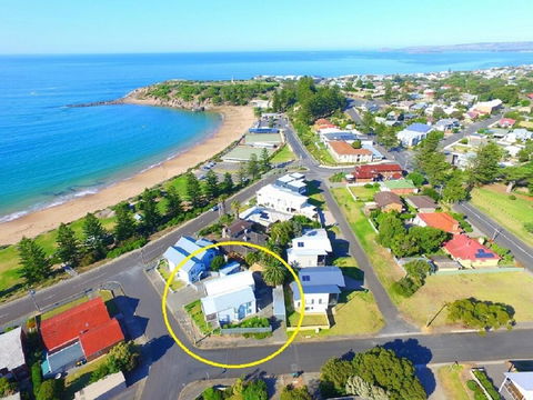Port Elliot Beachcomber - Tourism Canberra 0