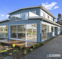 Pukeko Beach House Rhyll - Tourism Canberra