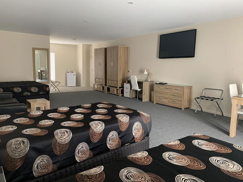 Quality Hotel Sherbourne Terrace - Tourism Canberra 3