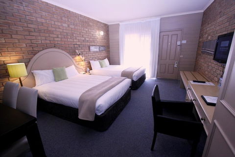 Quality Inn Colonial - Tourism Canberra 1