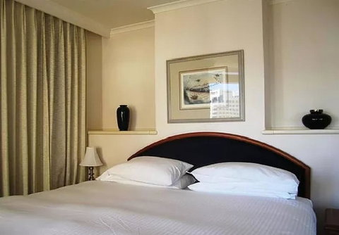 Quay West 2208 - Tourism Canberra 0