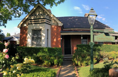 QUILTY HOUSE (Formerly Beethovens) - Tourism Canberra 2