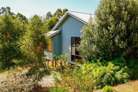 Rainbow Trail Chalets - Tourism Canberra 2