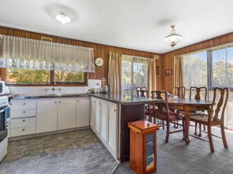 Raymond Cottage - Tourism Canberra 3