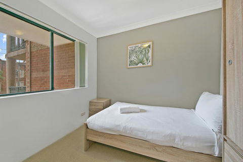 REDFERN 3 BEDROOM APARTMENT FREE PARKING WALK TO CENTRAL STATION NRE187 - Tourism Canberra 2