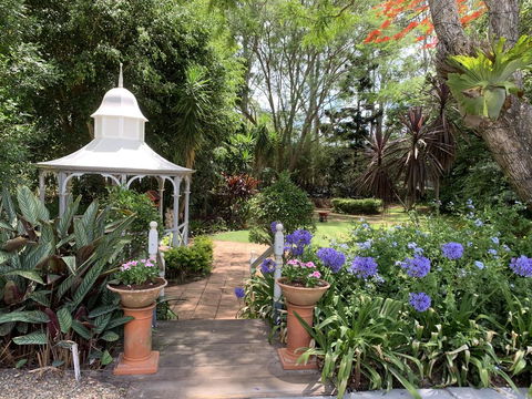 REED HOUSE At Maleny-The White Pavilion - Tourism Canberra 1