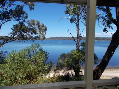 Regatta Point Holiday Park - Tourism Canberra 1
