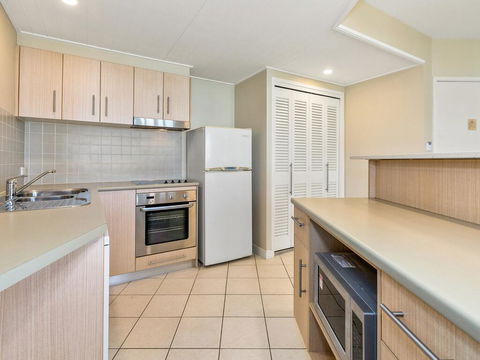 RESORT ON THE BEACH 7225 Dual Room - Tourism Canberra 2