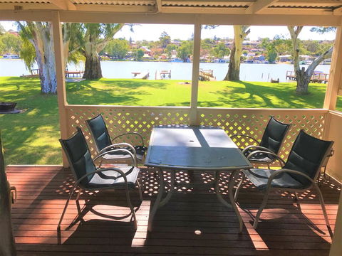Riverfront Getaway - Mannum - Tourism Canberra 1