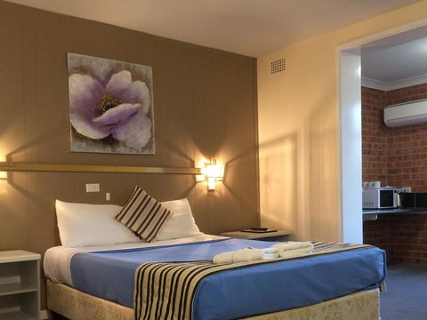 Riverview Motor Inn - Tourism Canberra 1