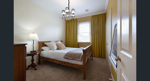 Roalies Farm House - Tourism Canberra 1