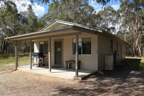 Robinsons Cabin - Tourism Canberra 0
