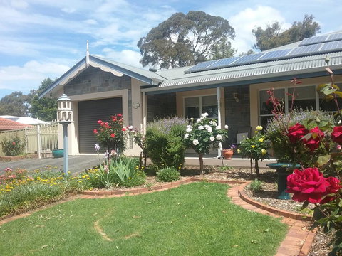 Rose Cottage - Tourism Canberra 0