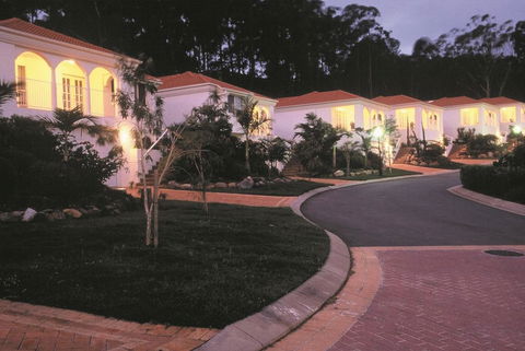 Royal Woods Resort - Tourism Canberra 3