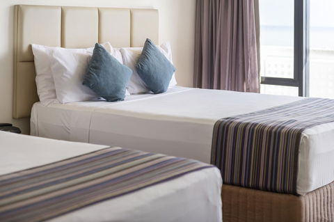 Rydges Esplanade Resort Cairns - Tourism Canberra 3