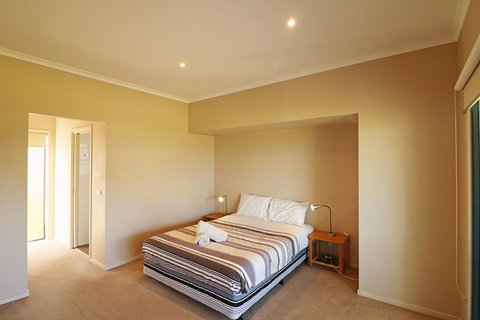 Saltwater Apartments - Tourism Canberra 2