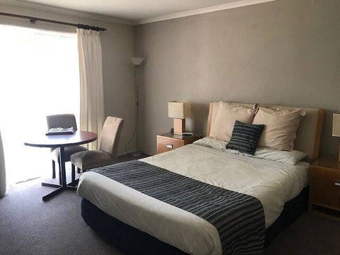 Sanctuary Inn On Westernport - Tourism Canberra 2