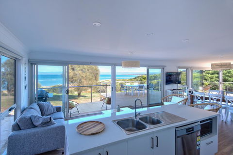 Sandbar Beach House - Tourism Canberra 1