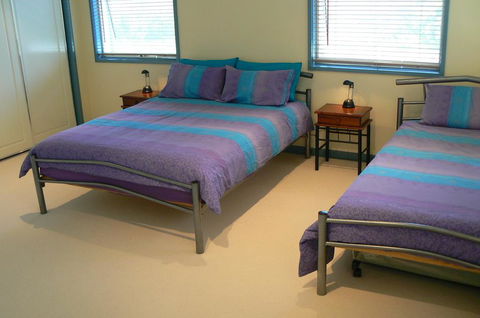 Sandy Point Beach Escape 2 Bedroom Apartment - Tourism Canberra 3