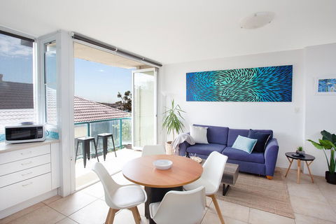 Sea Views Bondi Beach - Tourism Canberra 0