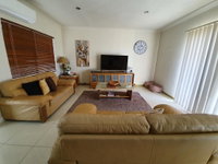 Seafront Unit 25