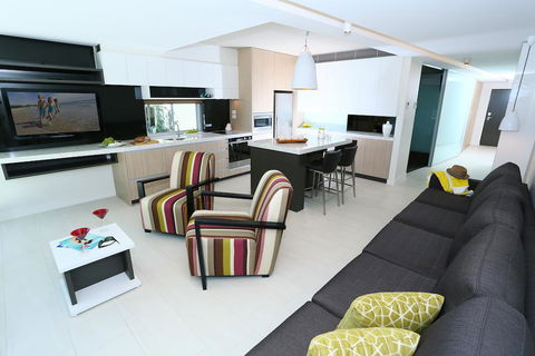 Seahaven Noosa Beachfront Resort - Tourism Canberra 3